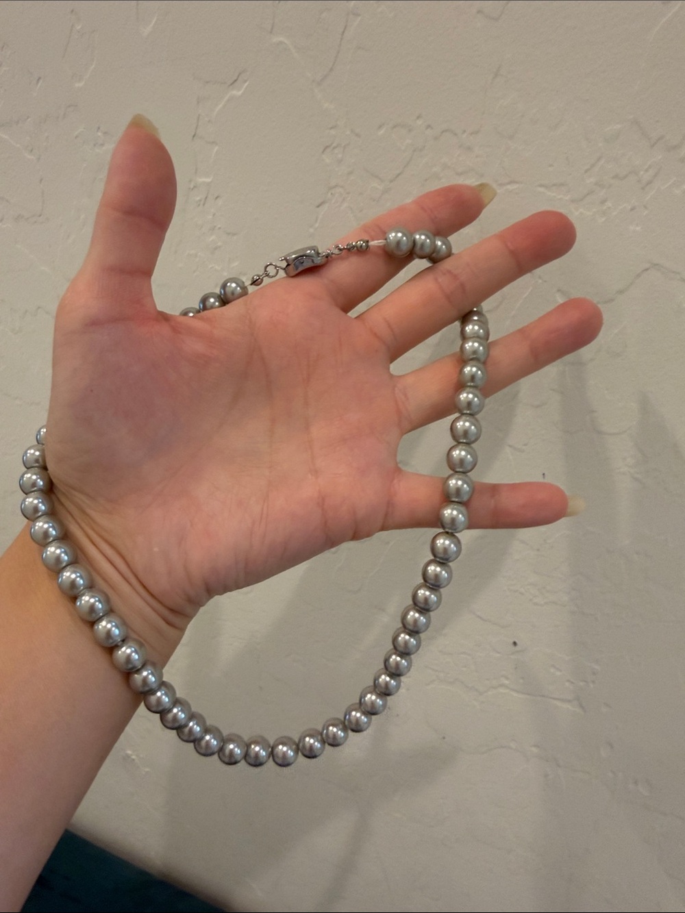 Classic Pink Pearl Beaded Necklace